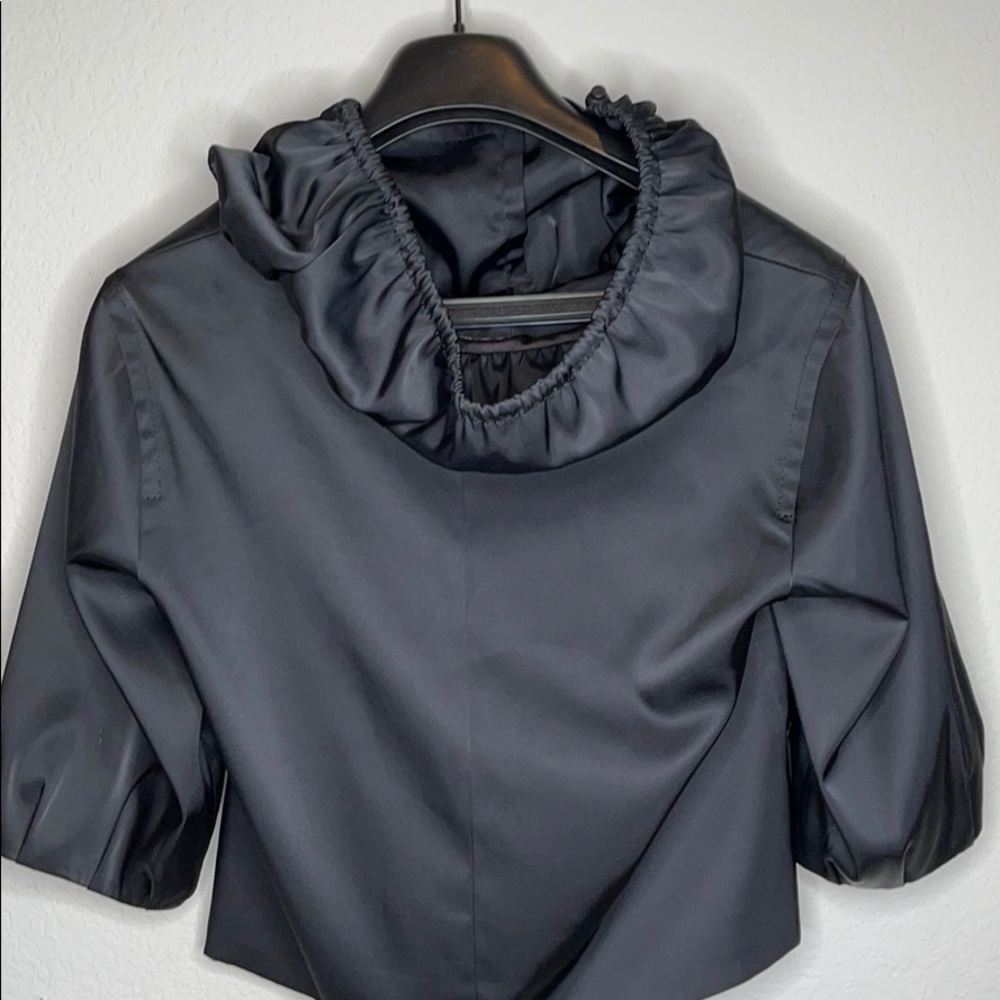 Eci Black Cropped Jacket- Versatile - image 5